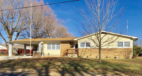 124 Crest Dr, Monett, MO 65708 photo 1