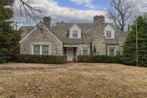 1300 S Delaware Ave, Springfield, MO 65804 photo 1