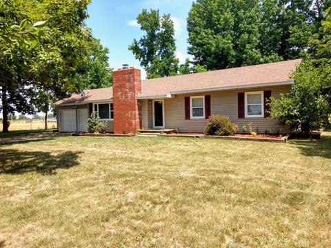 1244 S Locust St, Buffalo, MO 65622 photo 1