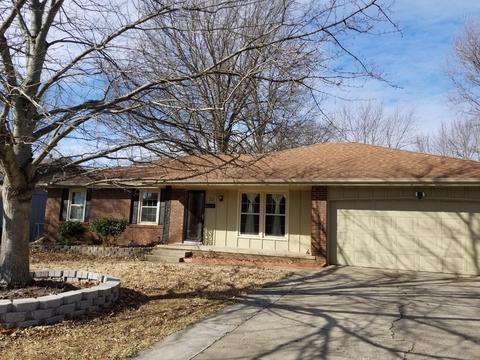 715 E Greenwood St, Springfield, MO 65807 photo 1
