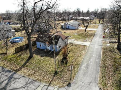 302 E Hamilton Ave, Billings, MO 65610 photo 1