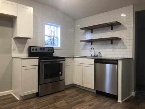 1331 N Lyon Ave, Springfield, MO 65802 photo 1