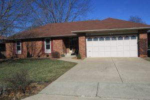 413 E Greenwood St, Springfield, MO 65807 photo 1