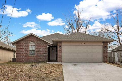 2326 N Pierce Ave, Springfield, MO 65803 photo 1