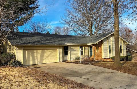 1943 E Swallow St, Springfield, MO 65804 photo 1