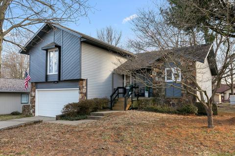 1426 W Riverside St, Springfield, MO 65807 photo 1