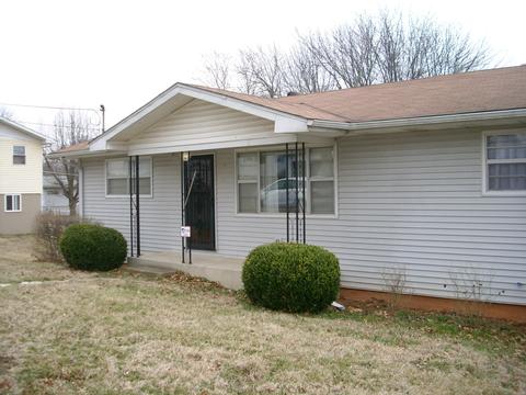 3140 N Kellett Ave, Springfield, MO 65803 photo 1