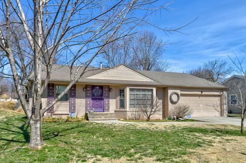 1519 W Crestview St, Springfield, MO 65807 photo 1