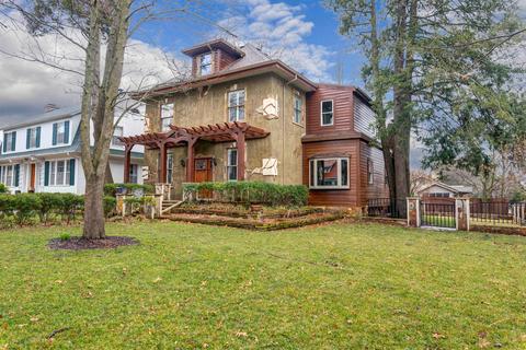 1101 S Pickwick Ave, Springfield, MO 65804 photo 1