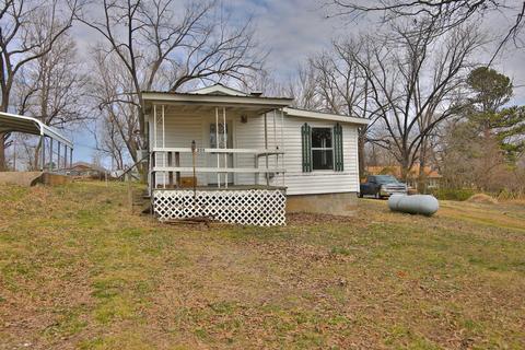 205 Gilbert Ave, Thayer, MO 65791 photo 1