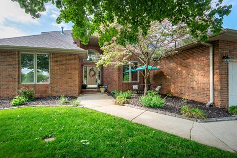 4883 E Lamonta St, Springfield, MO 65809 photo 1
