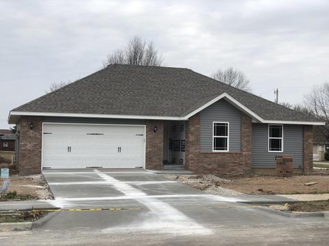 4554 W Tarkio, Springfield, MO 65802 photo 1