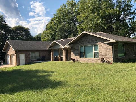 206 S Jackson St, Mountain View, MO 65548 photo 1