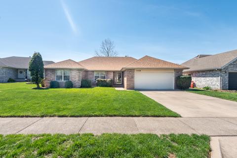 3328 E Ragan St, Springfield, MO 65804 photo 1