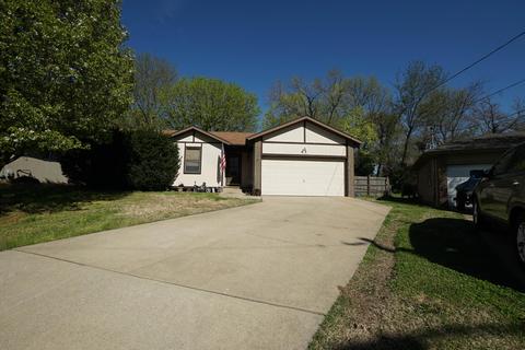 1124 E Livingston Ct, Springfield, MO 65803 photo 1