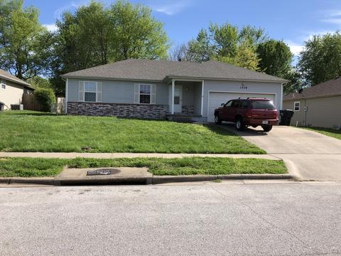1750 E Lee St, Republic, MO 65738 photo 1