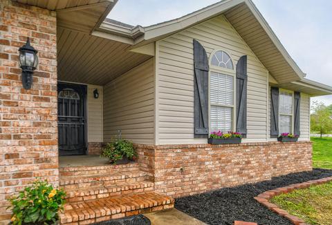 4356 N Toby Ave, Springfield, MO 65803 photo 1