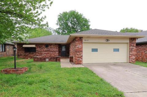 2012 S Lancaster Ave, Springfield, MO 65807 photo 1