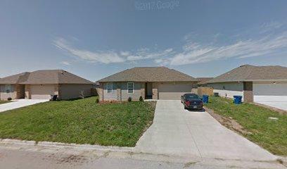 1079 S Strasbourg Ave, Springfield, MO 65802 photo 1