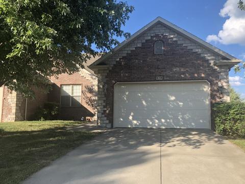 807 E Crystal Ave, Nixa, MO 65714 photo 1