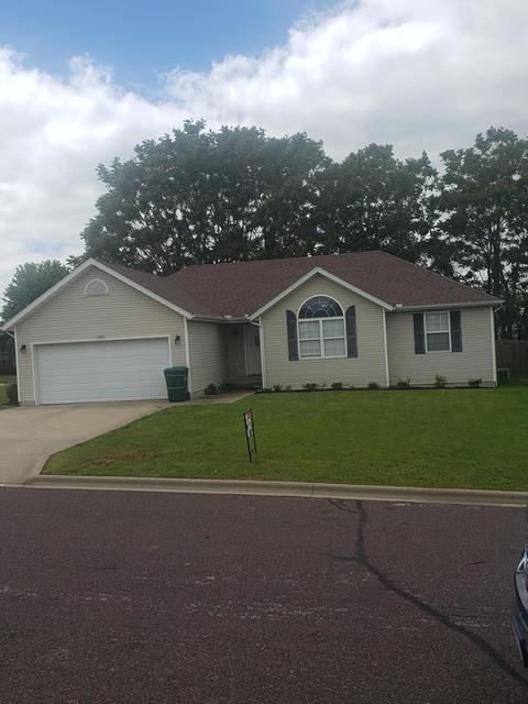 1300 S Lincoln Ave, Monett, MO 65708 photo 1