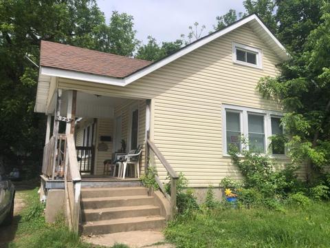 823 S Grant Ave, Springfield, MO 65806 photo 1