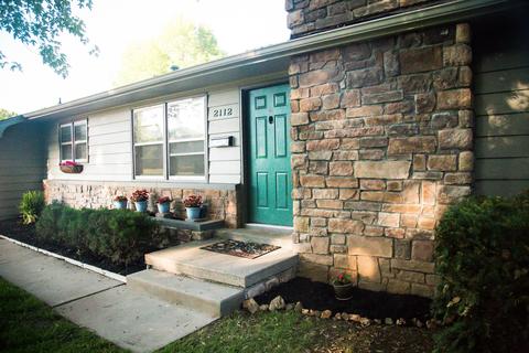 2112 S Prairie Ln, Springfield, MO 65804 photo 1