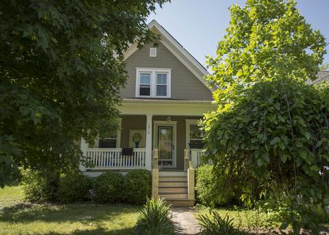 1316 E Harrison St, Springfield, MO 65804 photo 1