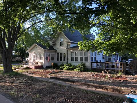 202 E Meadow Ave, Crane, MO 65633 photo 1