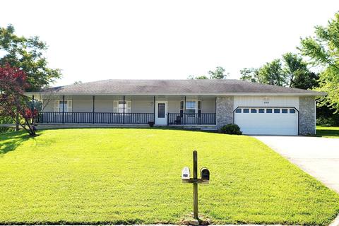 550 N Dill St, Marshfield, MO 65706 photo 1