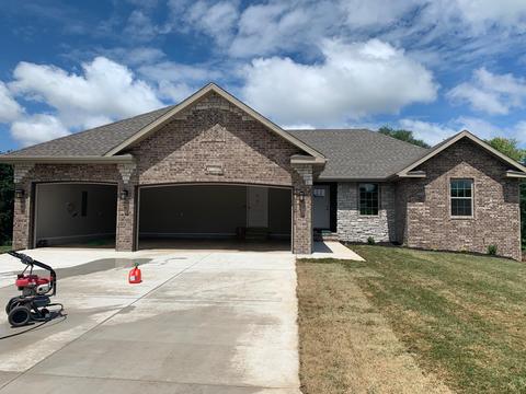 1715 N Bristol Ave, Springfield, MO 65802 photo 1
