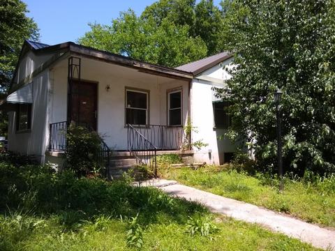 719 Cherokee Ave, Seneca, MO 64865 photo 1