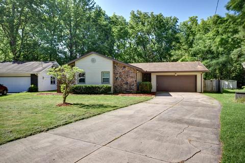 3236 W Camelot Ct, Springfield, MO 65807 photo 1
