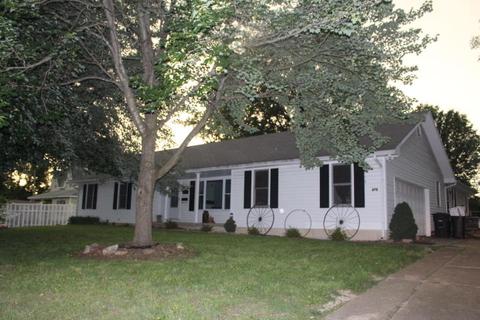623 E Division St, Bolivar, MO 65613 photo 1