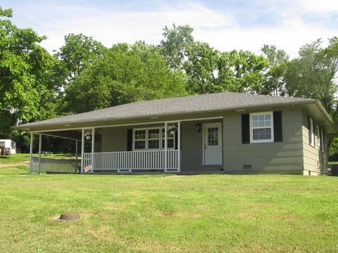 808 Martin Ave, Ava, MO 65608 photo 1