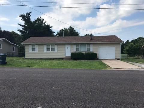 609 W County St, Monett, MO 65708 photo 1