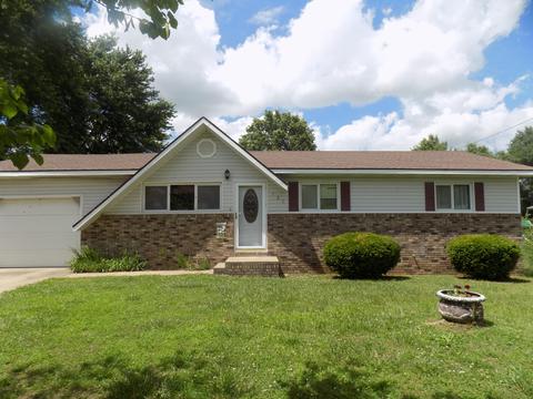 128 Circle Dr, Monett, MO 65708 photo 1