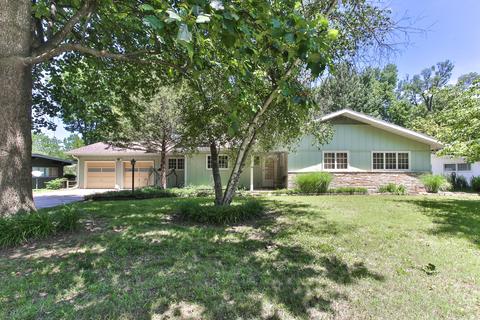 2448 S Luster Ave, Springfield, MO 65804 photo 1