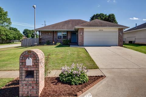 4824 W Burbank St, Springfield, MO 65802 photo 1