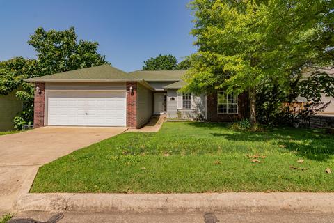 160 Blossom Vly, Branson, MO 65616 photo 1