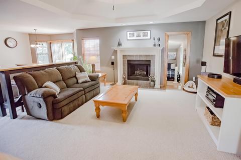 924 W Turnberry Blvd, Ozark, MO 65721 photo 5