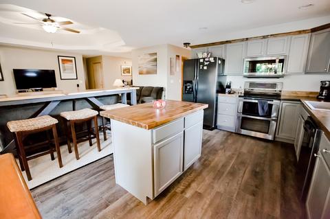 924 W Turnberry Blvd, Ozark, MO 65721 photo 8