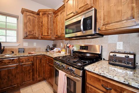 710 N 10th Ave, Ozark, MO 65721 photo 6