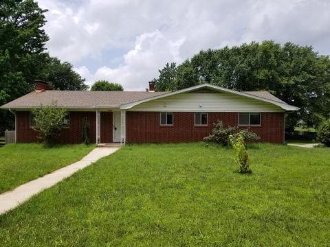 1108 13th St, Monett, MO 65708 photo 1