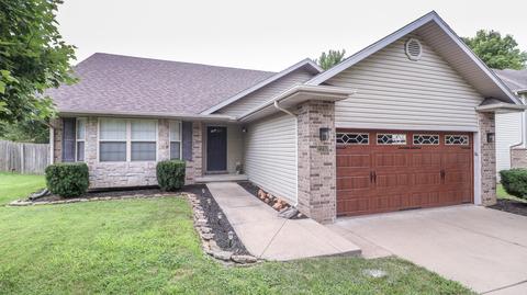 2207 E Foxborough Dr, Republic, MO 65738 photo 1