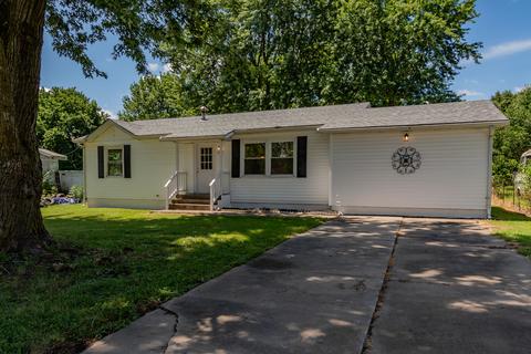 1917 N Oak Grove Ave, Springfield, MO 65803 photo 1