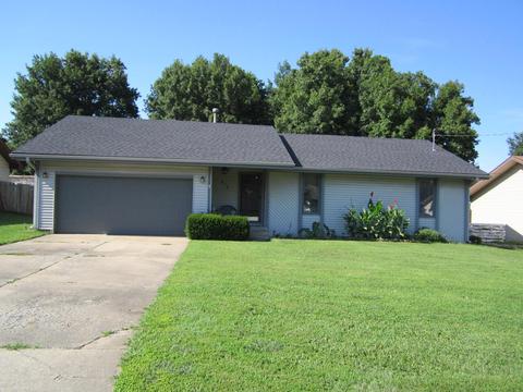 917 E Redbud Ln, Springfield, MO 65803 photo 1