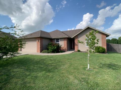 5460 W Yew St, Springfield, MO 65802 photo 1