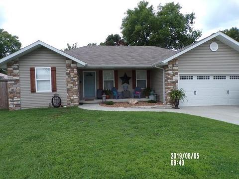 311 E Olive St, Bolivar, MO 65613 photo 1