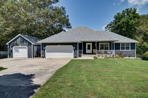 1815 Yoachum Dr, Nixa, MO 65714 photo 1